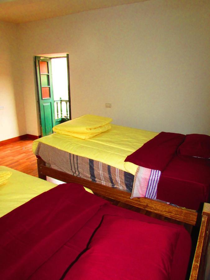 The Grasshopper Hostels Av Alta Cuzco Exterior foto
